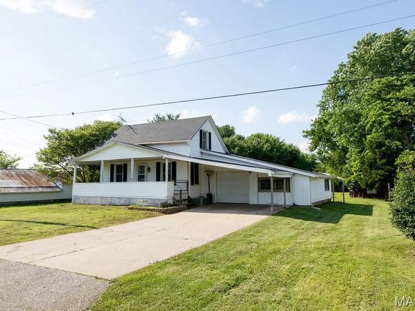 9988 W Wilbur Street, Bunker Hill, IL 62014