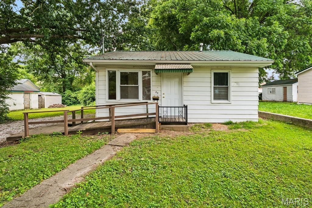 Please Call, Belleville, IL 62220