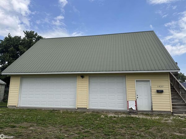 1437 Swanson St, Ottumwa, IA 52501