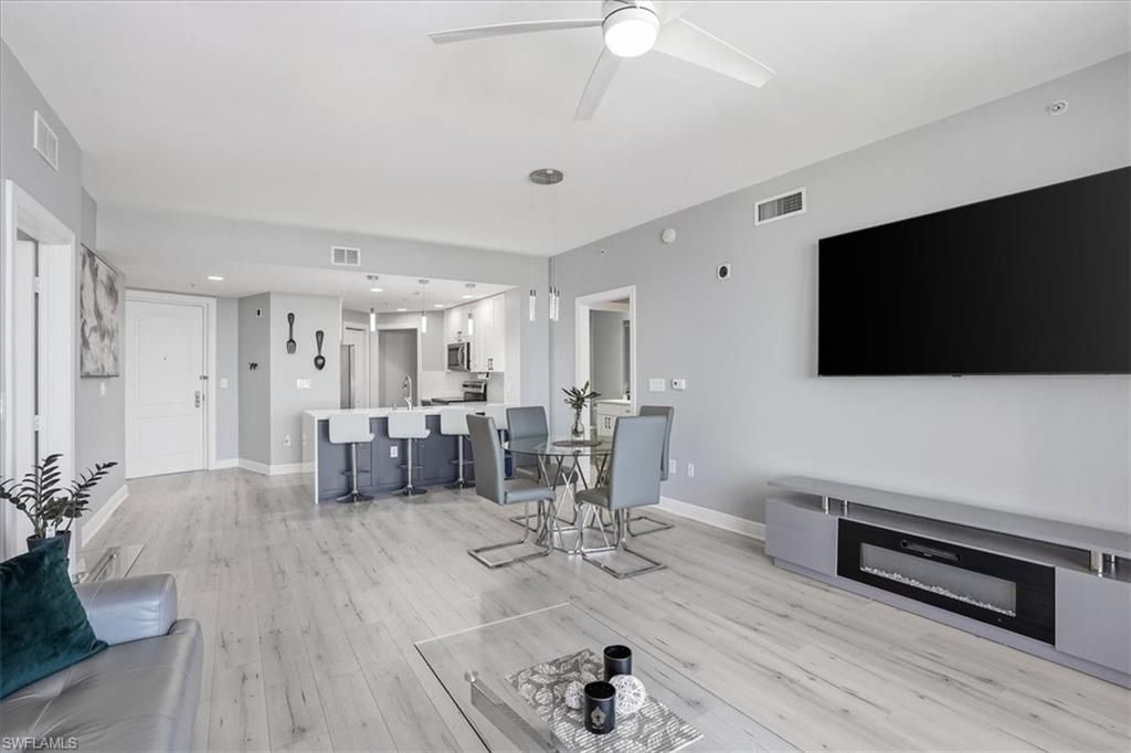 5781 Cape Harbour Dr, Unit 906, Cape Coral, FL 33914 Photo