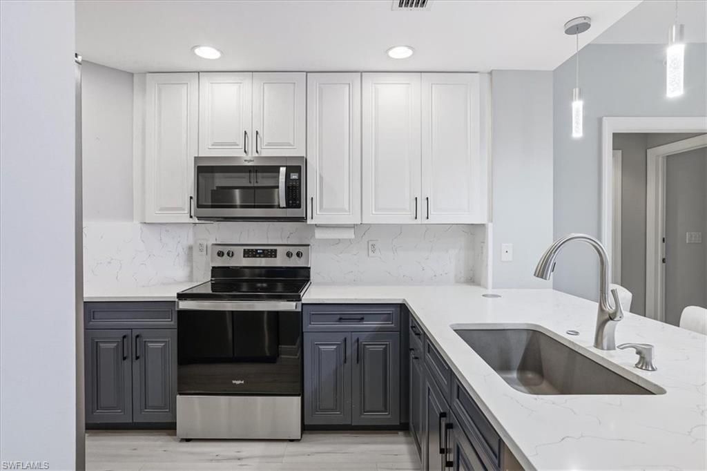 5781 Cape Harbour Dr, Unit 906, Cape Coral, FL 33914 Photo