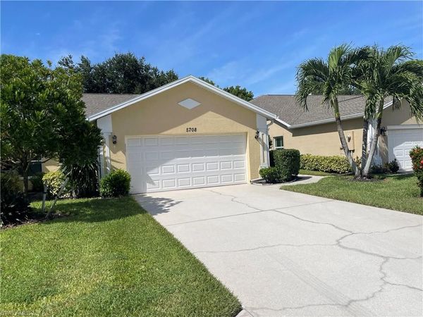 5708 Greenwood CIR, Unit 48, NAPLES, FL 34112