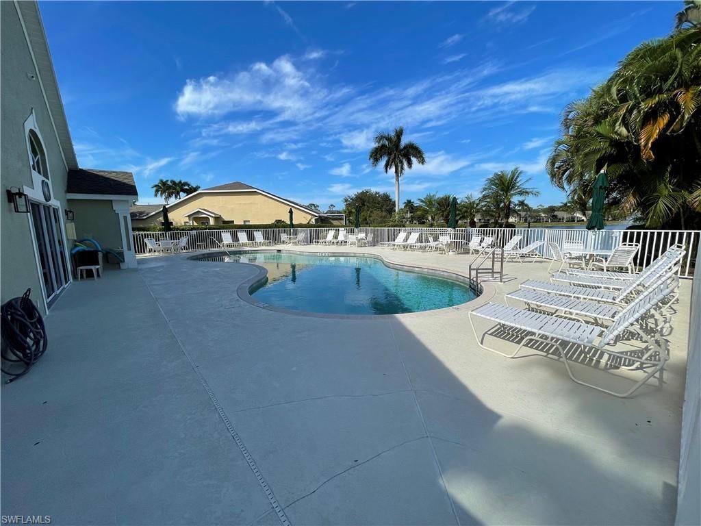 5708 Greenwood Cir, Unit 48, Naples, FL 34112 Photo