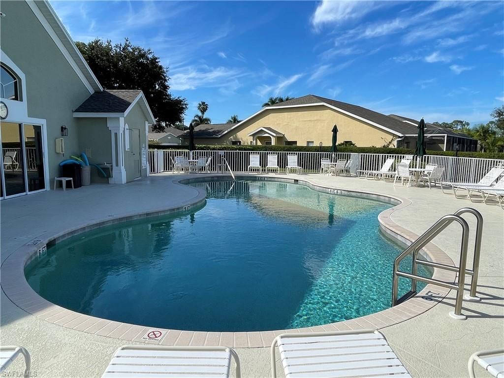 5708 Greenwood Cir, Unit 48, Naples, FL 34112 Photo