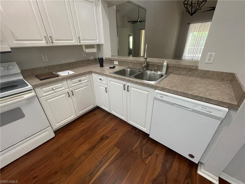 5708 Greenwood Cir, Unit 48, Naples, FL 34112 Photo
