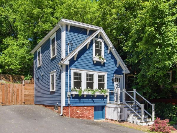 30 George Street, Dover, NH 03820