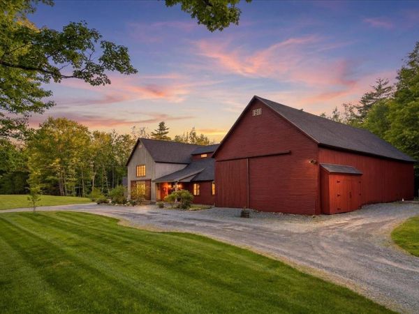 908 Old Franconia Road, Bethlehem, NH 03574