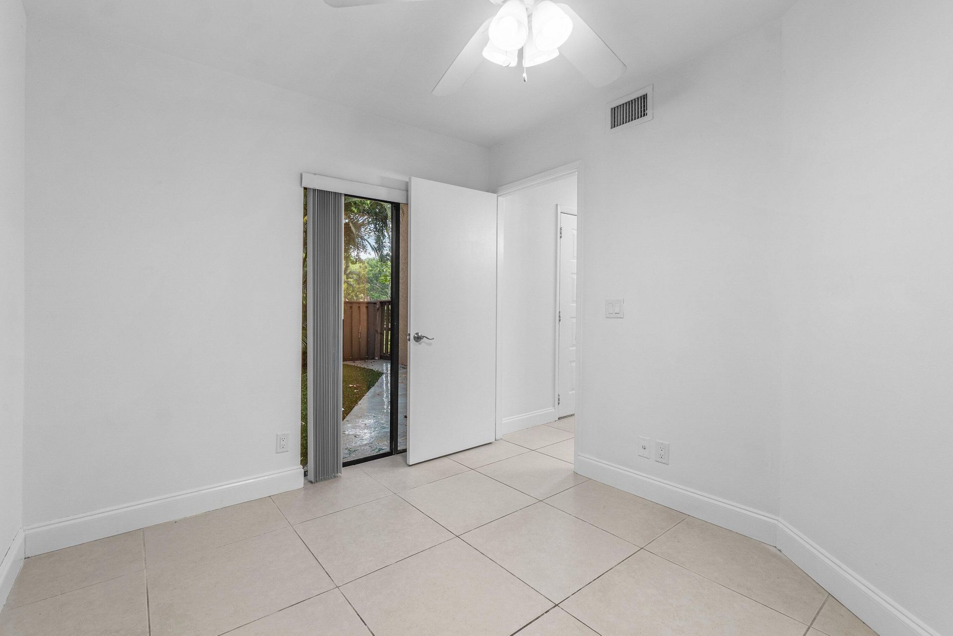 8254 Severn Drive, Unit A, Boca Raton, FL 33433 Photo