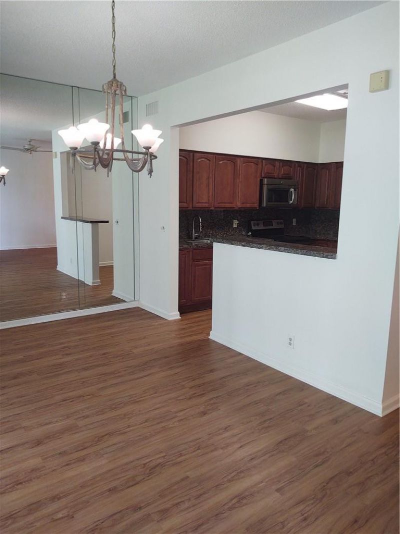 5801 Coach House Circle, Unit B, Boca Raton, FL 33486 Photo