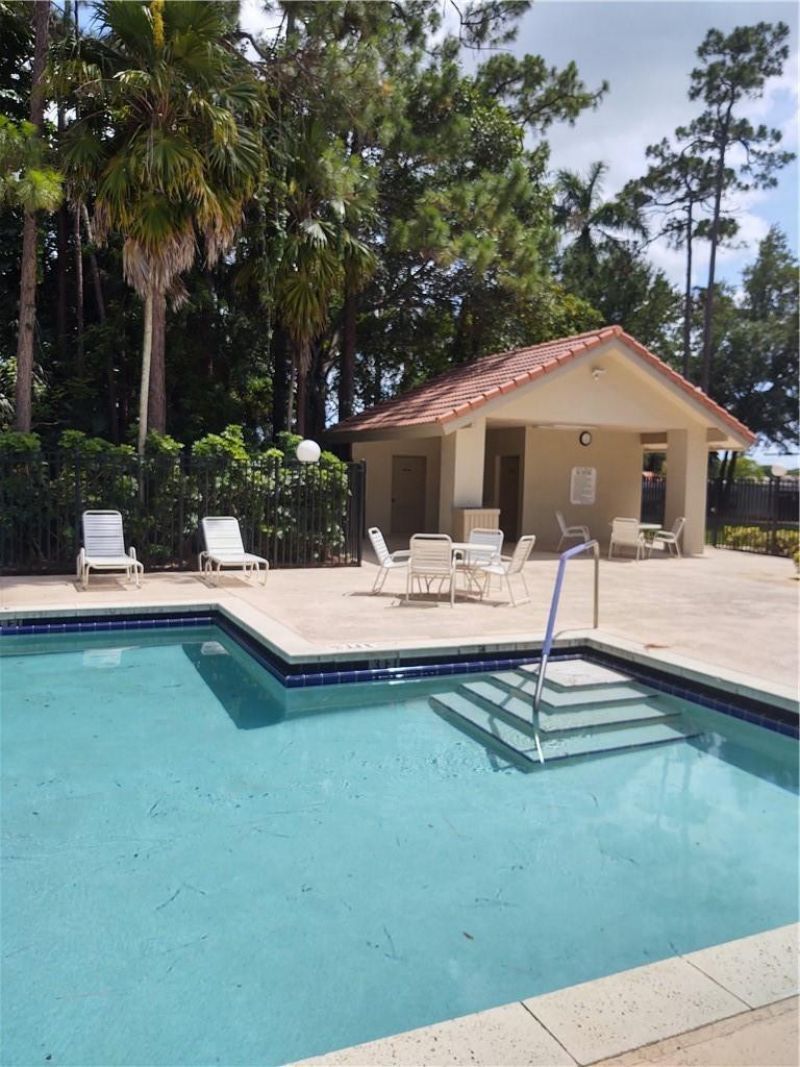 5801 Coach House Circle, Unit B, Boca Raton, FL 33486 Photo
