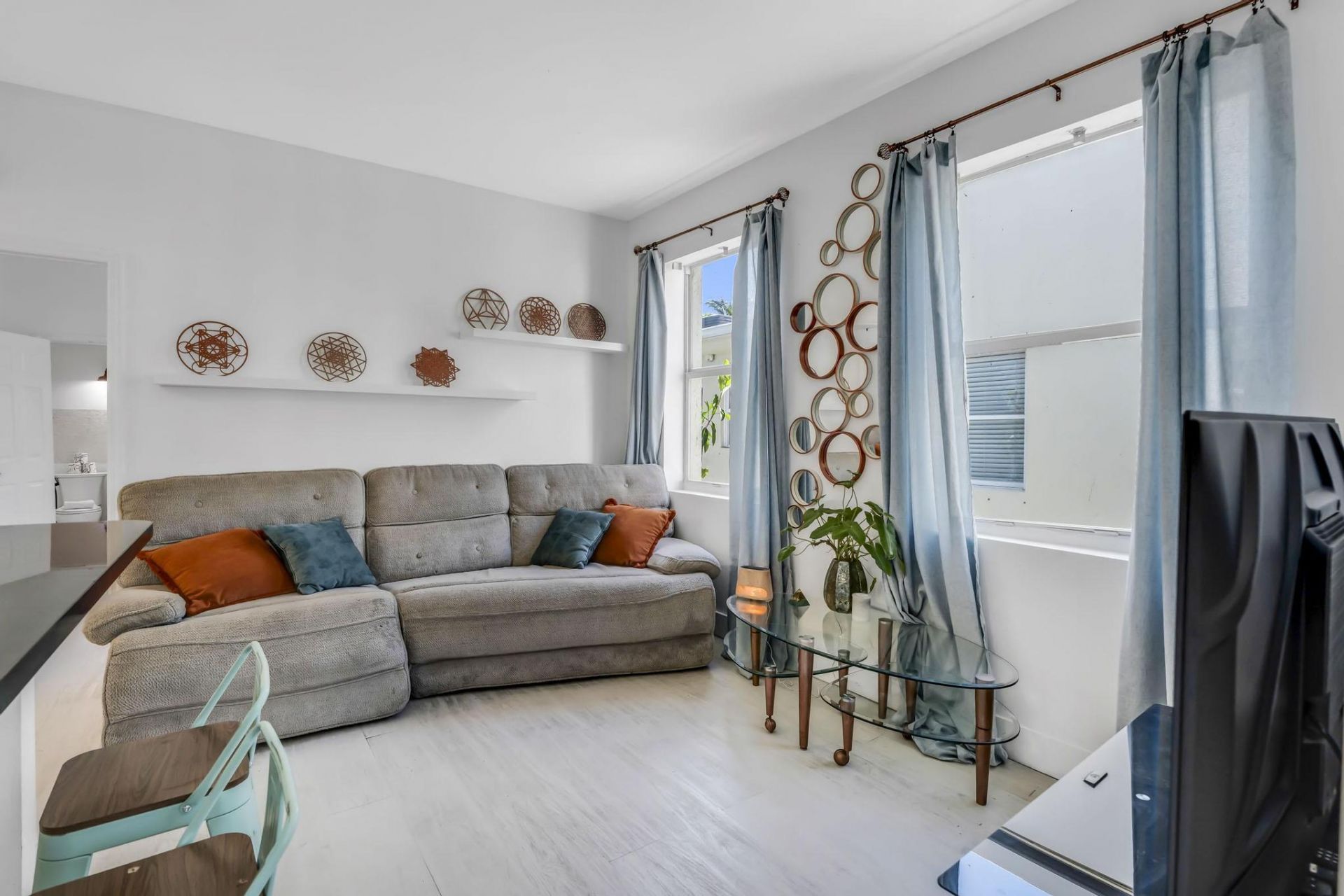 1342 Drexel Avenue, Unit 206, Miami Beach, FL 33139 Photo