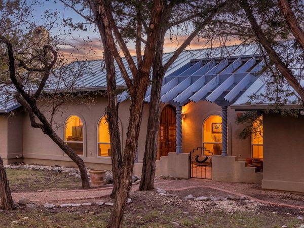 108 Brushy Drive, Ingram, TX 78025
