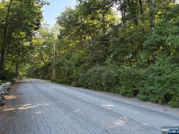 14 Up A Way Drive, VERNON, NJ 07461