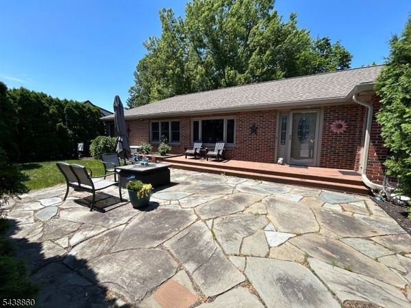 411 Sussex St, Pohatcong, NJ 08865