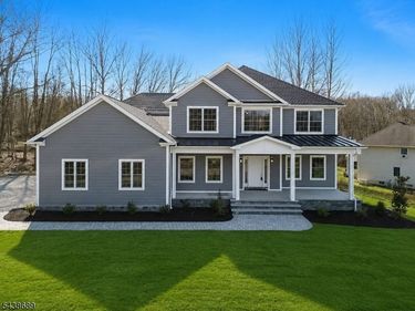 1 Lourdes Ct, Andover, NJ 07860