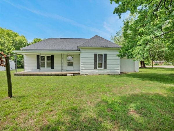 7691 Elkton Pike , Prospect, TN 38477