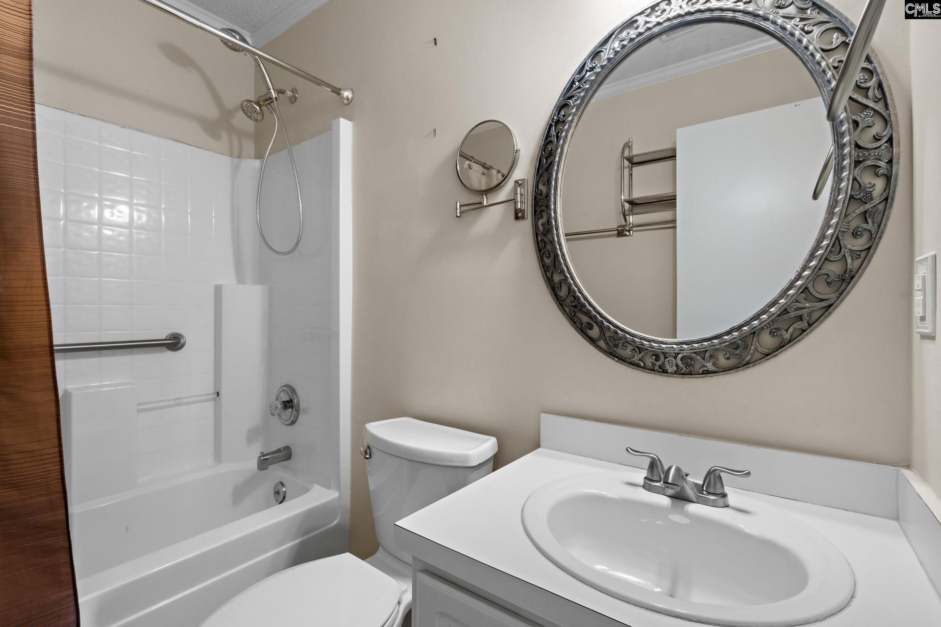 106 Rolling Knoll Drive  Photo 20