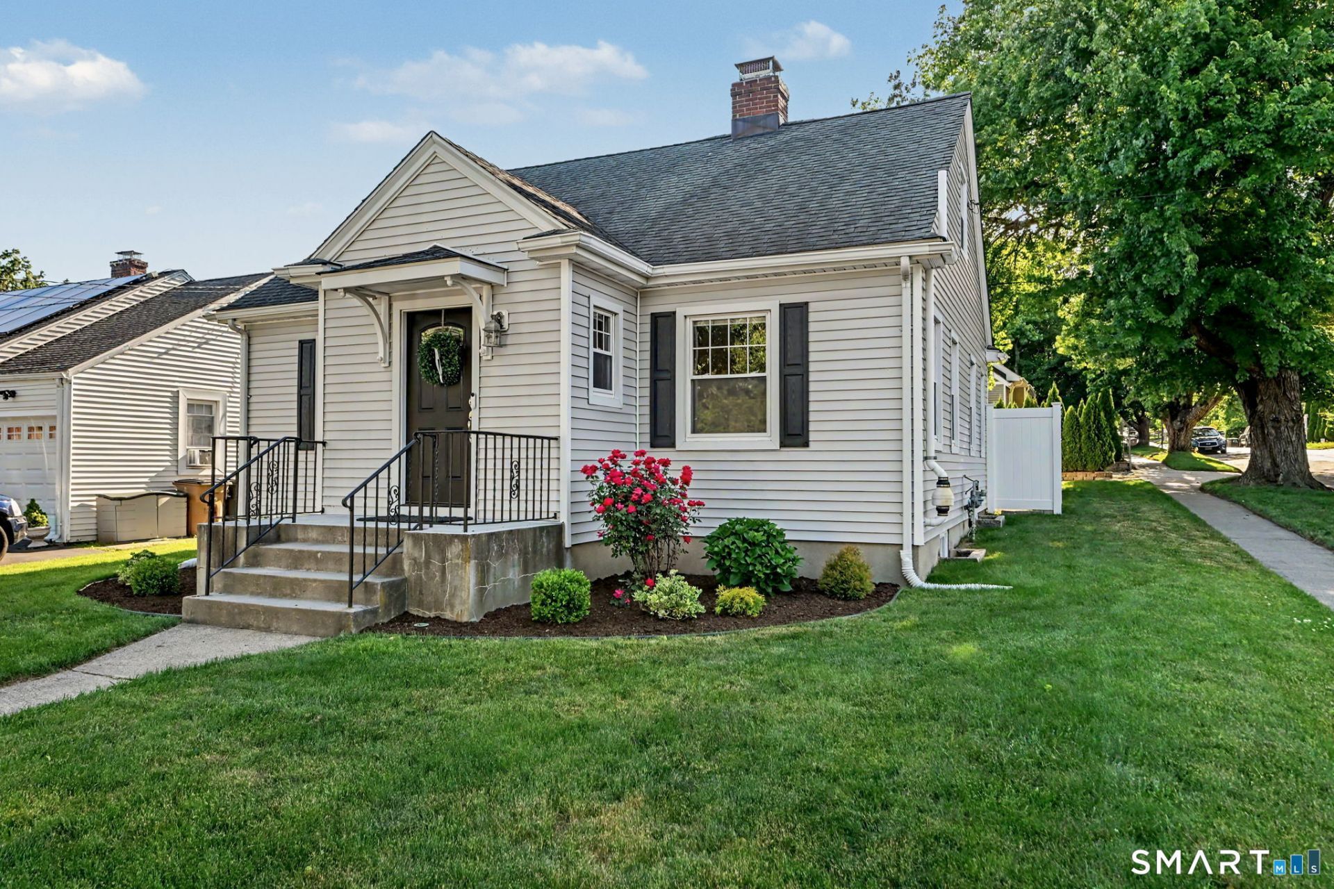 158 Courtland Hill, Stamford, CT 06906 Main Photo