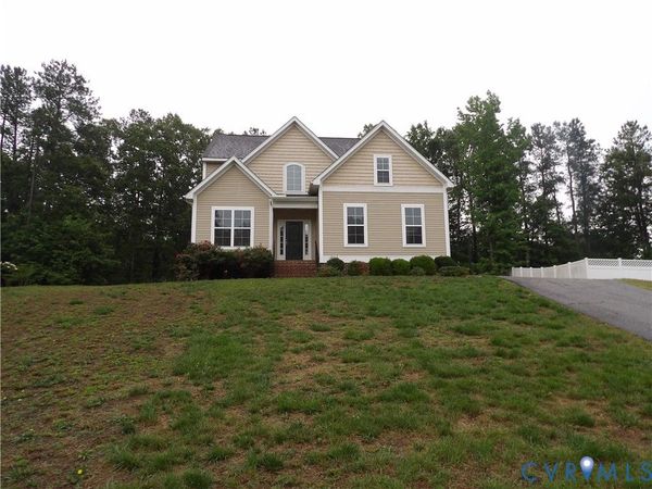8813 Lake Jordan Circle , Dinwiddie, VA 23803