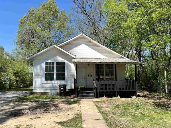 1012 W Huntington , Jonesboro, AR 72401