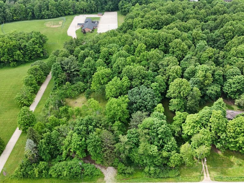 325 W Hanley Road , Mansfield, OH 44903 Photo 9