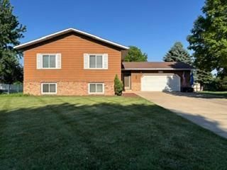 137 Jacob Street , Hamburg, MN 55339