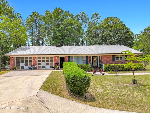 110 PATCH Street, Interlachen, FL 32148