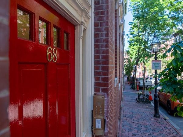 68 Phillips St, Unit 6, Boston, MA 02114