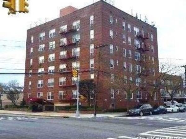222-89 Braddock Avenue , Unit 6B, Bellerose, NY 11426