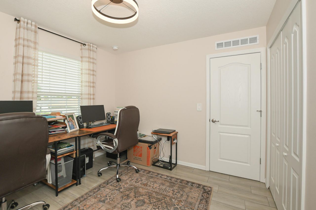 1033 SW General Patton Terrace, Port Saint Lucie, FL 34953 Photo