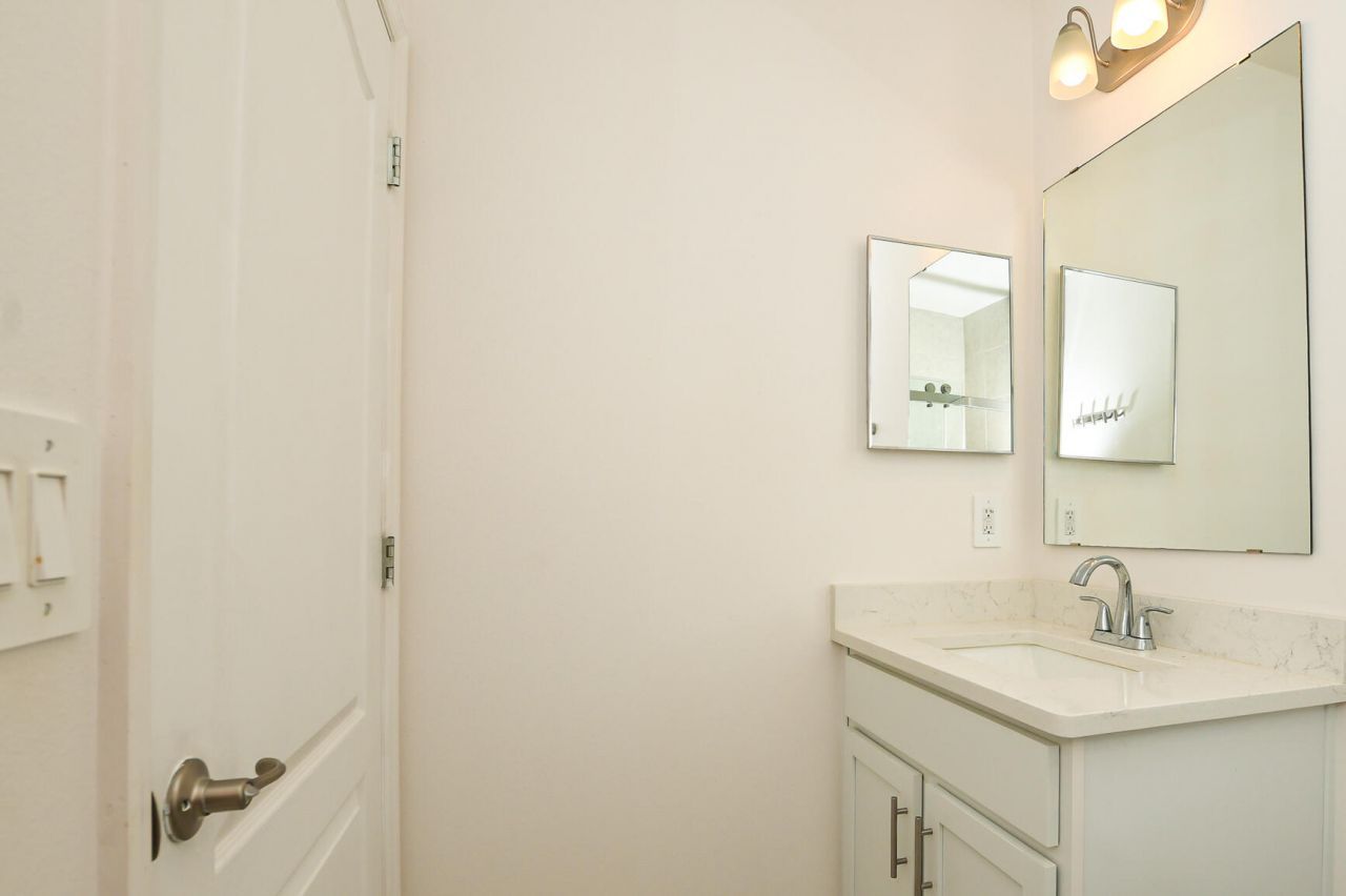 1033 SW General Patton Terrace, Port Saint Lucie, FL 34953 Photo