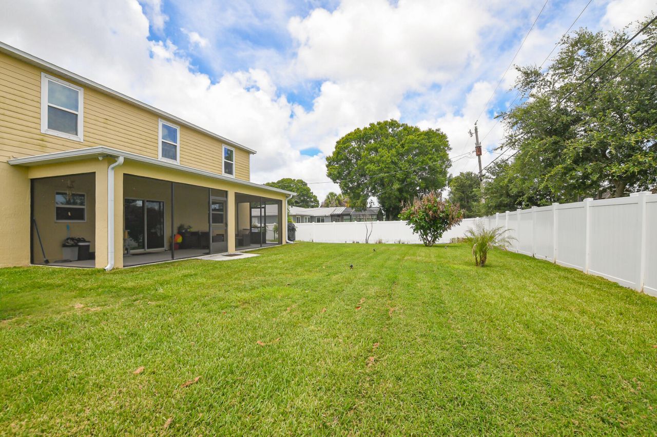 1033 SW General Patton Terrace, Port Saint Lucie, FL 34953 Photo