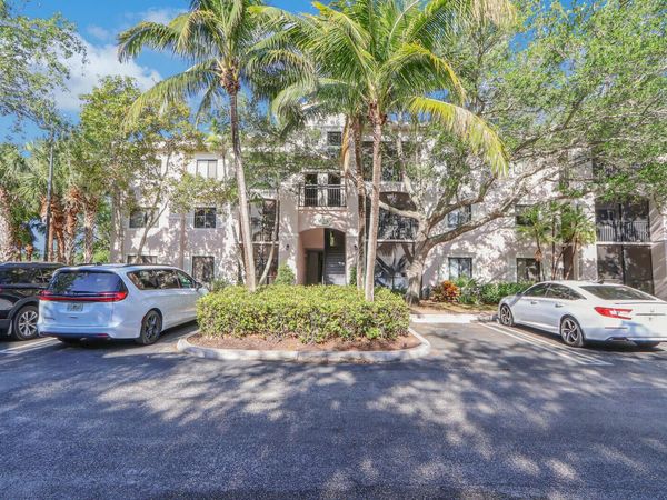 3023 Alcazar Place, Unit 207, Palm Beach Gardens, FL 33410