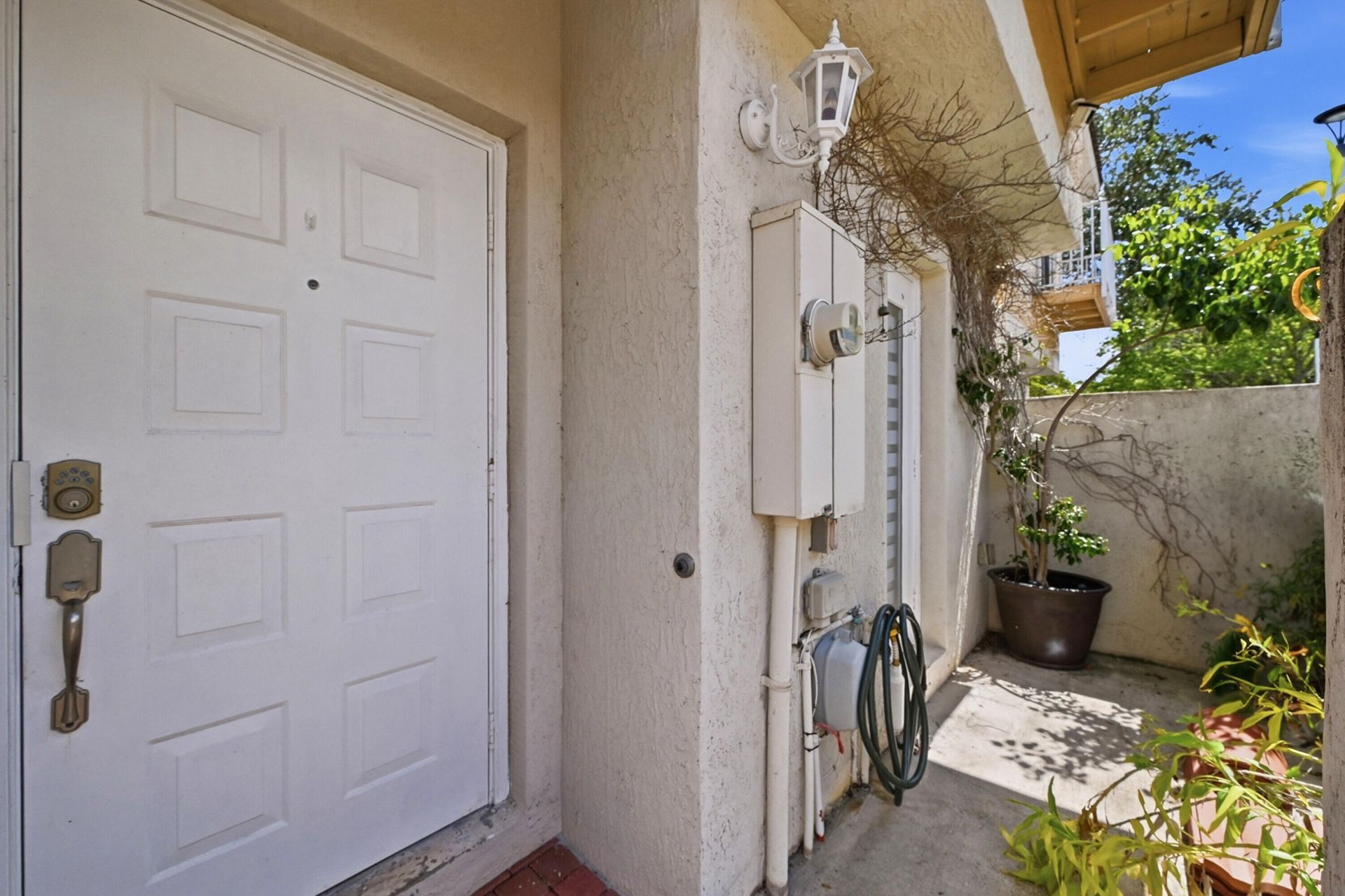 8464 Lagos De Campo Boulevard, Tamarac, FL 33321 Photo