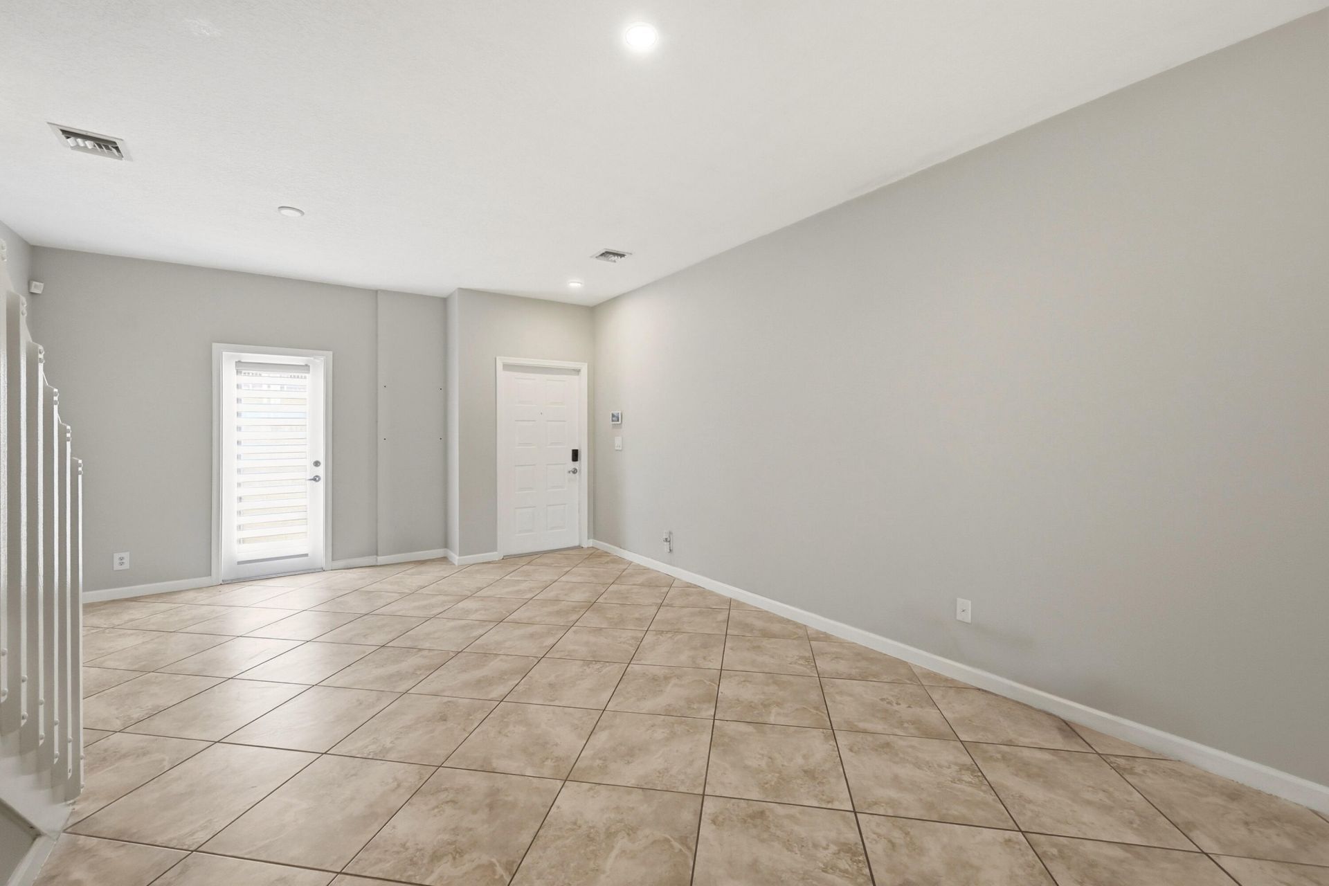 8464 Lagos De Campo Boulevard, Tamarac, FL 33321 Photo