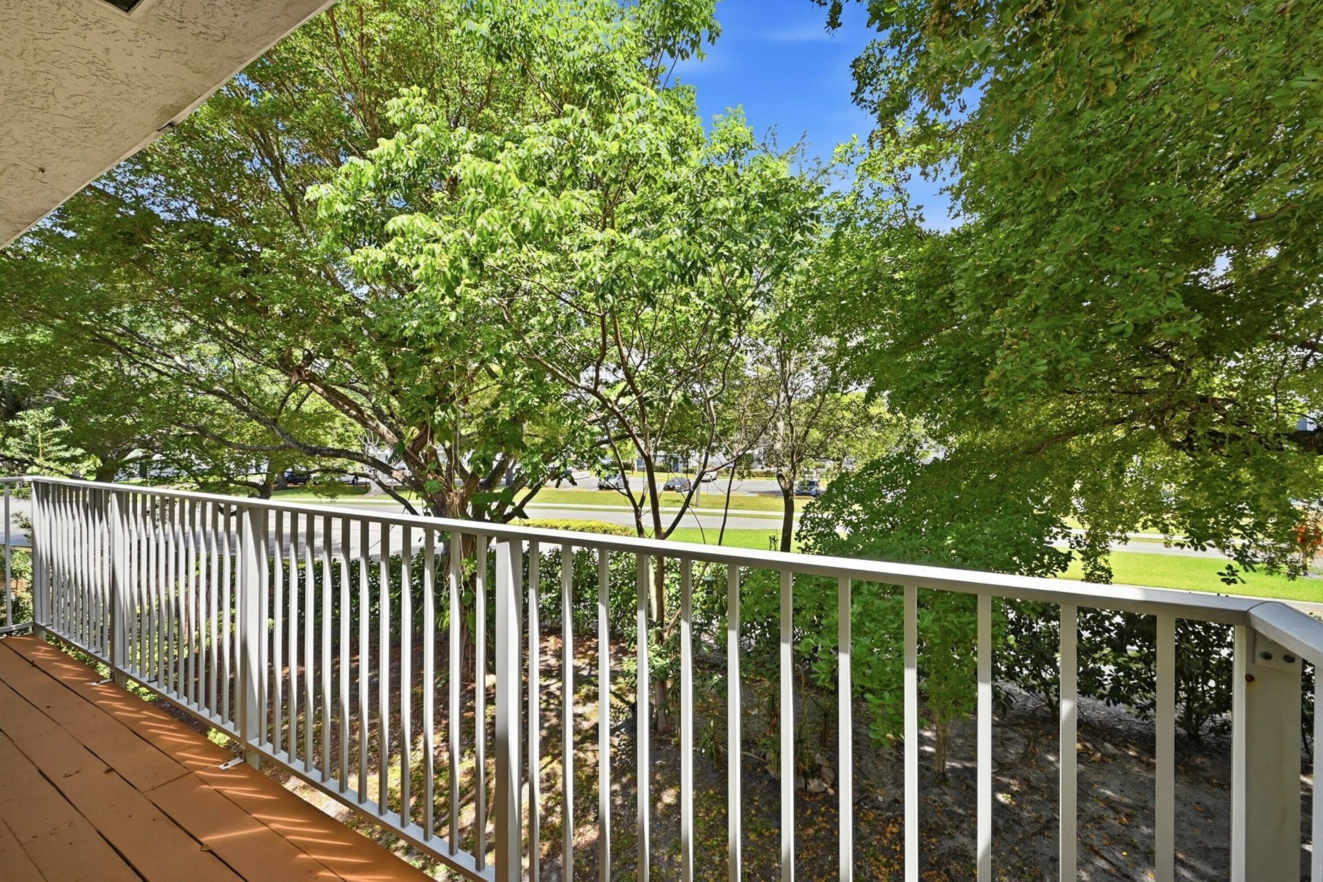 8464 Lagos De Campo Boulevard, Tamarac, FL 33321 Photo