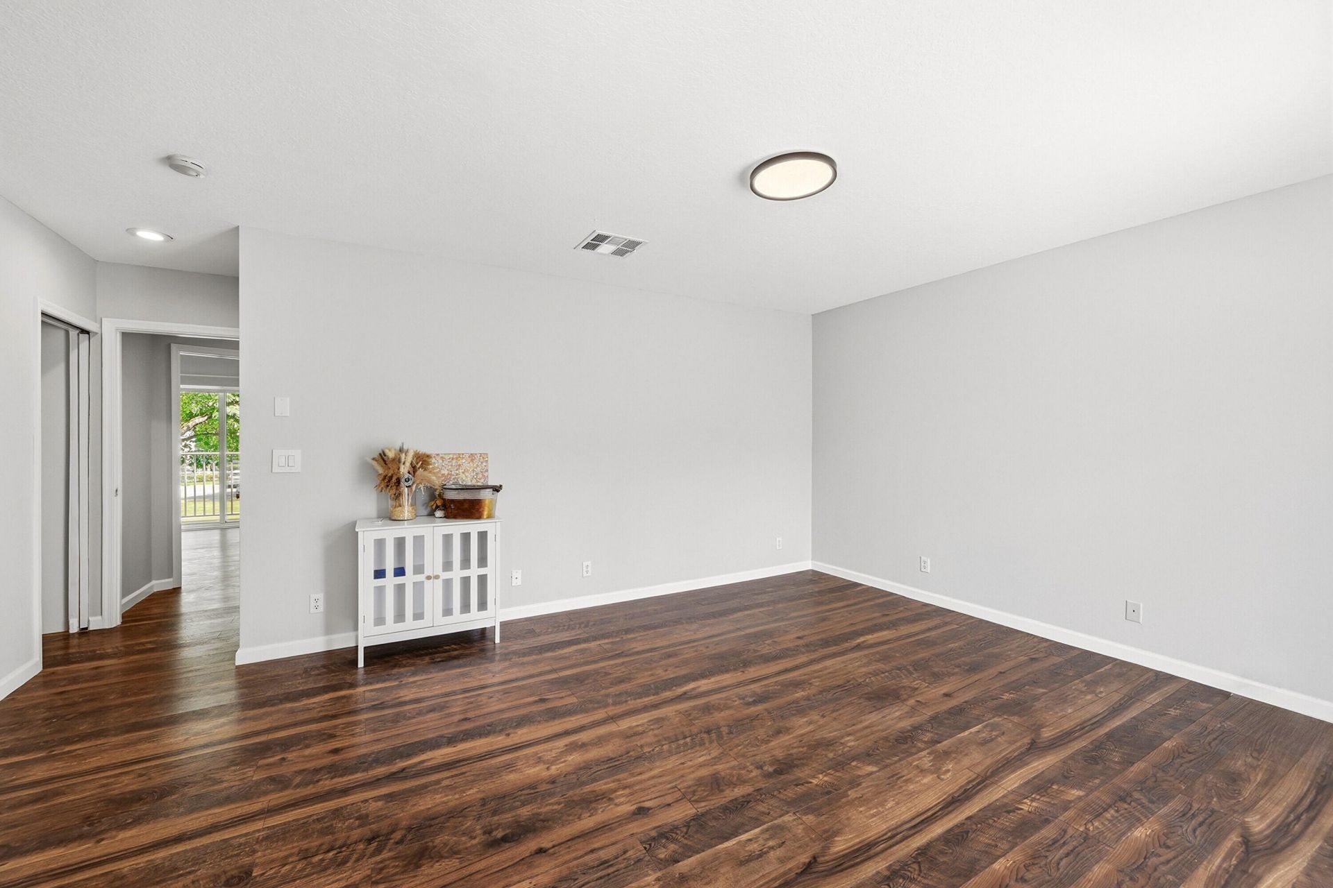 8464 Lagos De Campo Boulevard, Tamarac, FL 33321 Photo