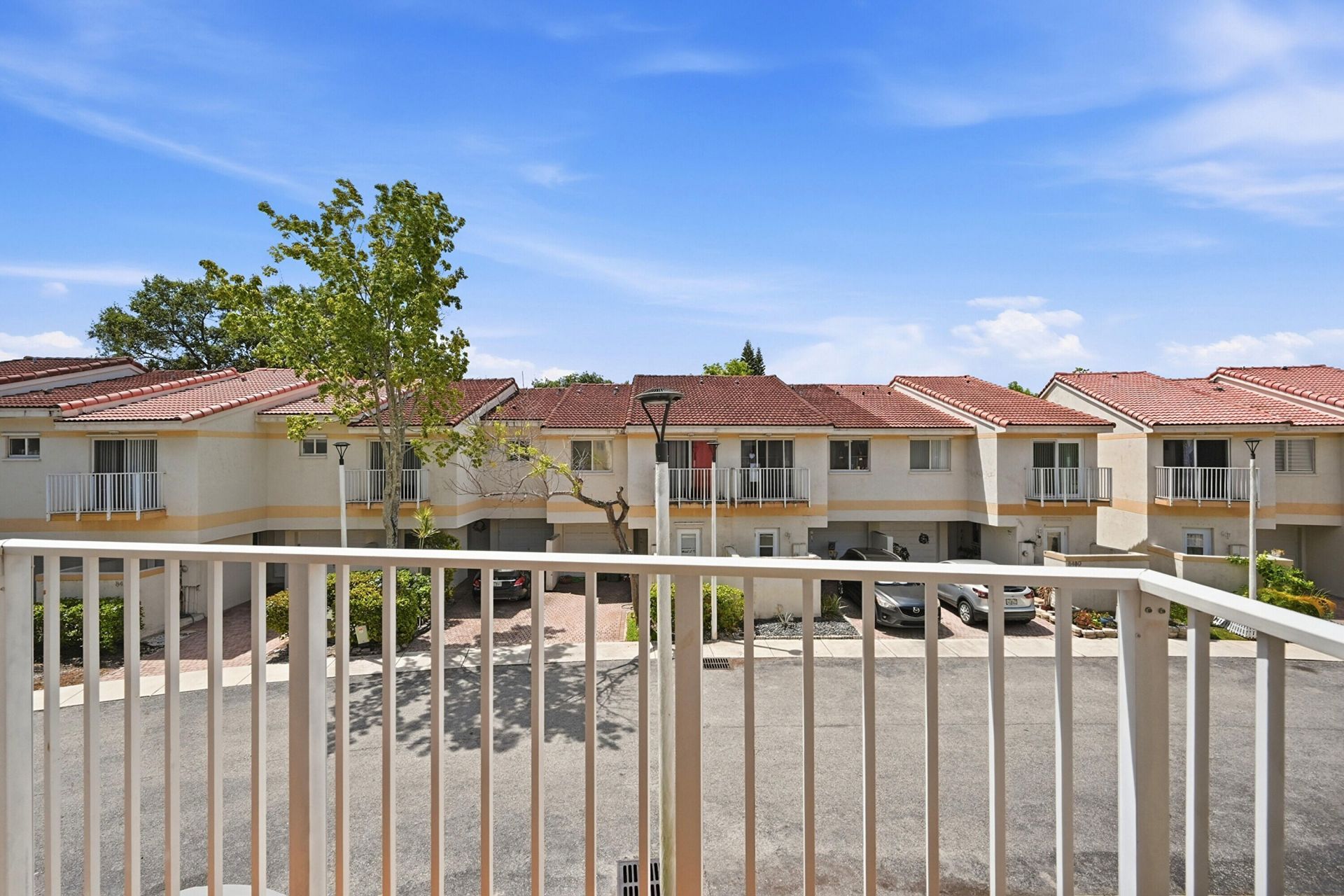 8464 Lagos De Campo Boulevard, Tamarac, FL 33321 Photo