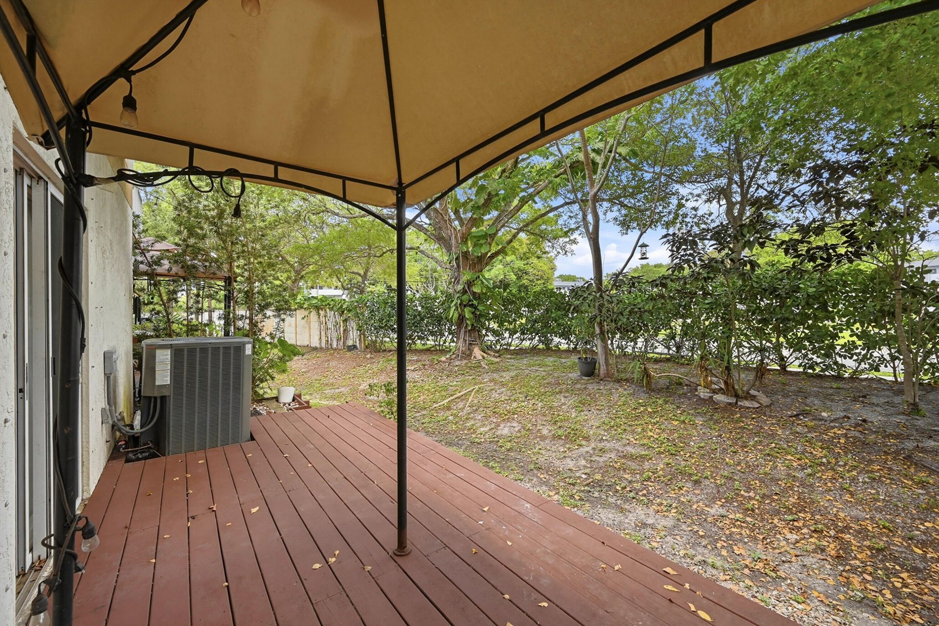 8464 Lagos De Campo Boulevard, Tamarac, FL 33321 Photo