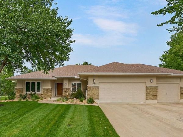 3024 S Fallbrook Court, Blue Springs, MO 64015