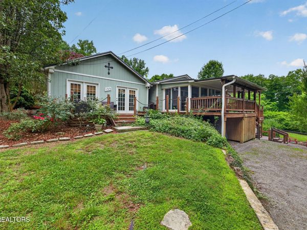 155 Mayberry Drive, Smithville, TN 37166