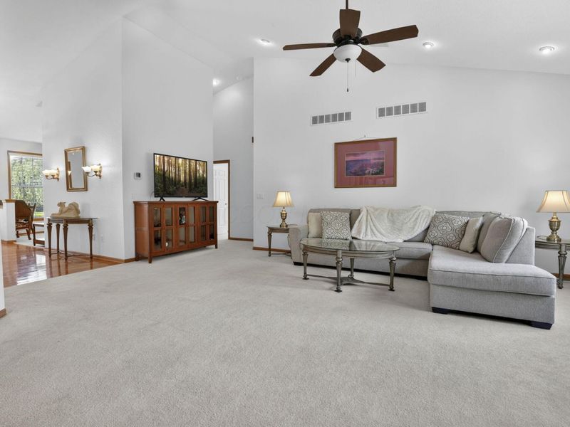 67 Blue Bonnet Drive, Heath, OH 43056 Photo 12