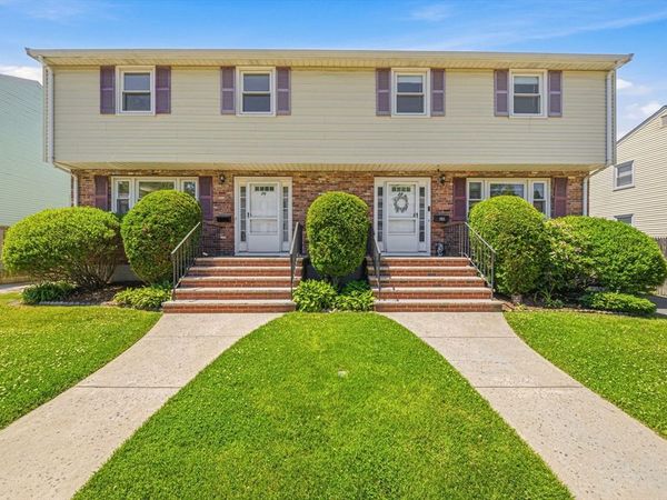 26-28 Desmond Ave, Watertown, MA 02472