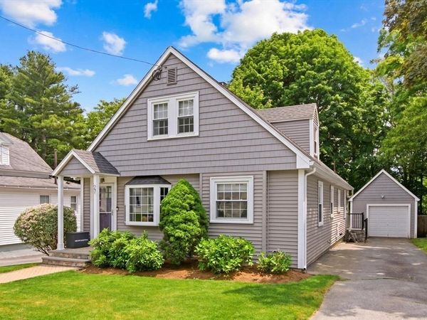27 Topping Rd., Andover, MA 01810