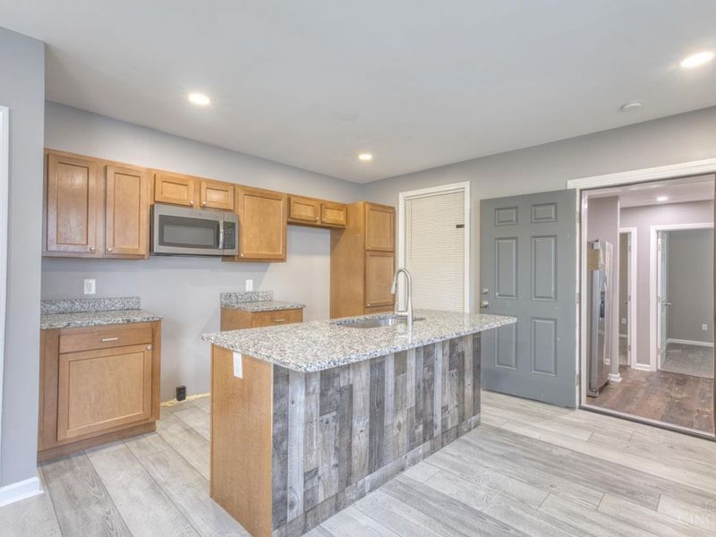 3319 Cavanaugh Avenue, Cincinnati, OH 45211 Photo 3