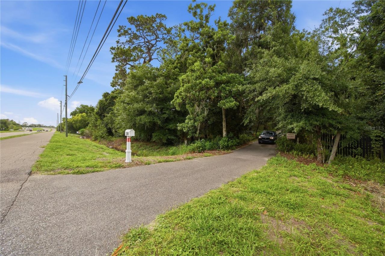 2271 Keystone Road, Tarpon Springs, FL 34688 Photo