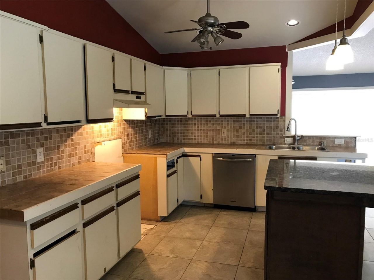 5830 W Spicey Hill Drive, Homosassa, FL 34448 Photo