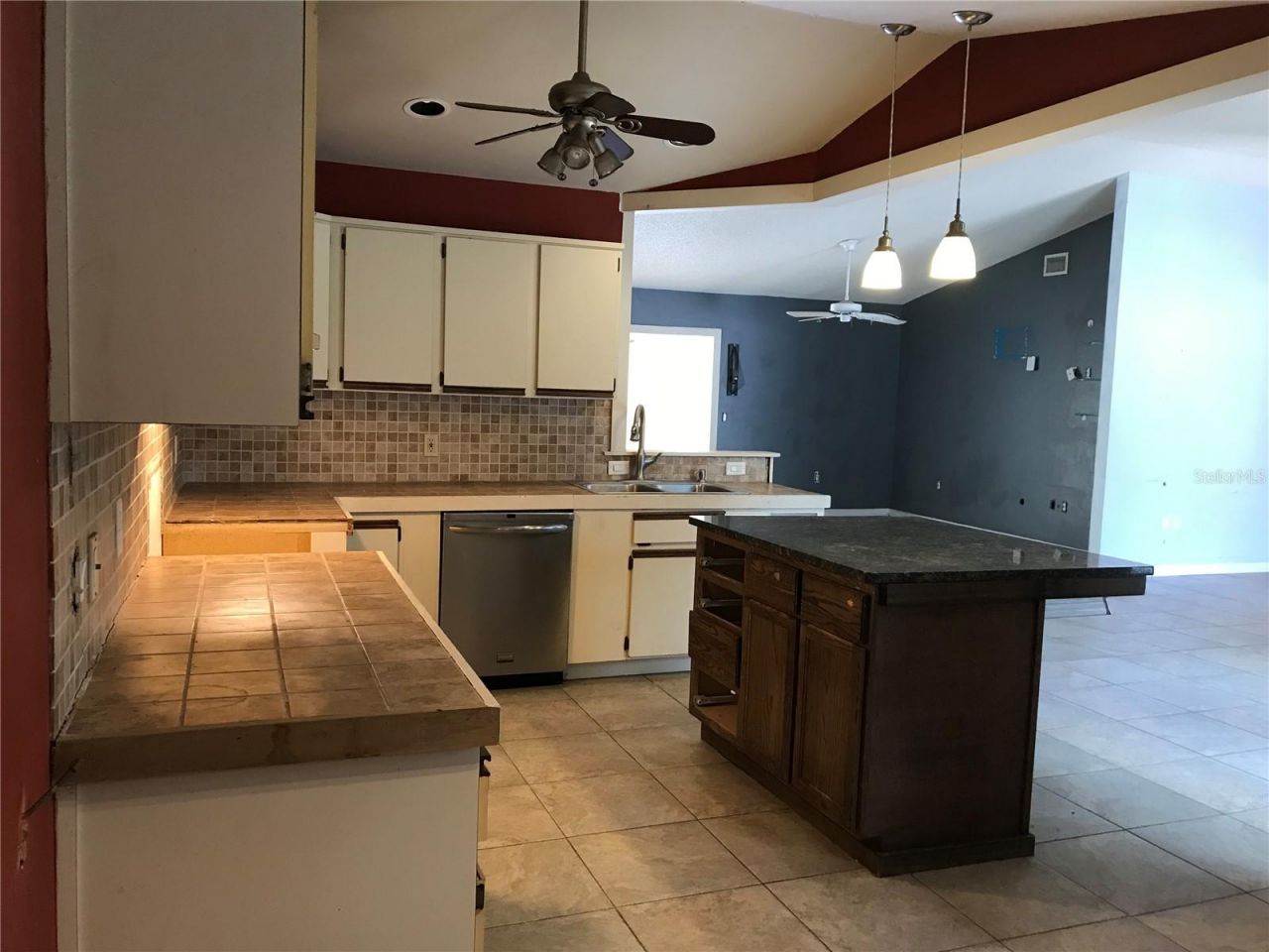 5830 W Spicey Hill Drive, Homosassa, FL 34448 Photo