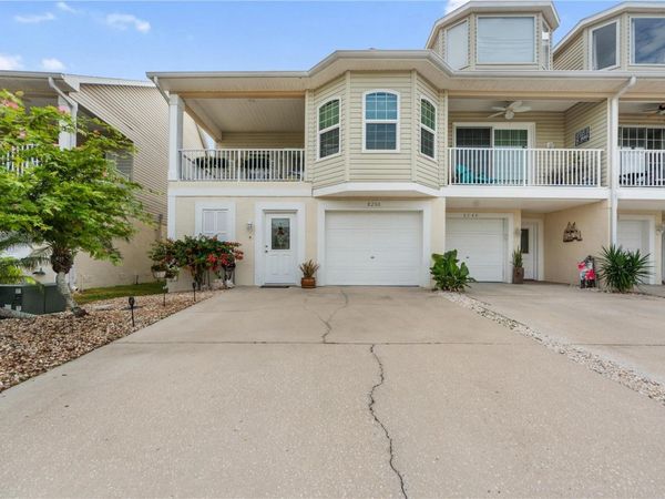 8250 AQUILA STREET, PORT RICHEY, FL 34668