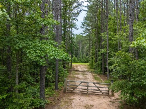 816 Teagle Road, Jackson, GA 30233